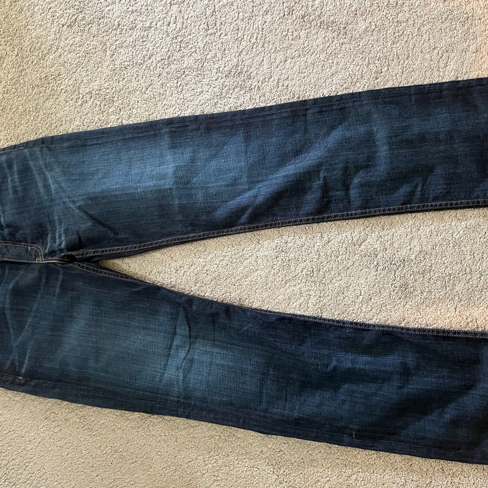 Levi’s Straight Leg Jeans